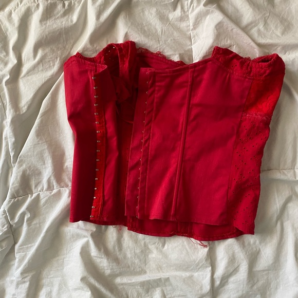 Red corset top - Picture 4 of 8